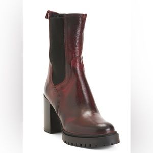 EMANUELE CASTRO size 7.5
Made In Italy Leather Chelsea Heel Boots